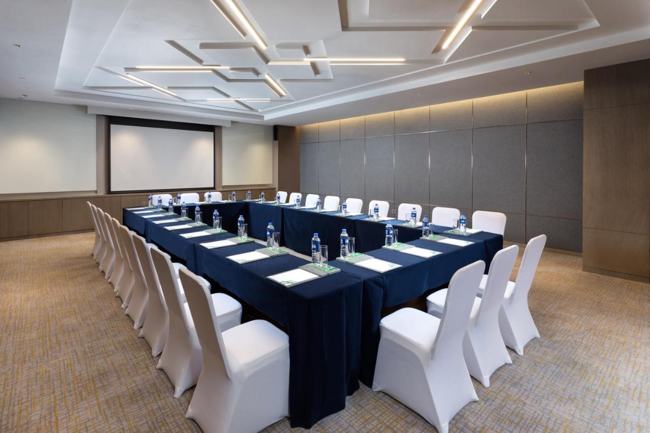 Holiday Inn Guiyang City Center By Ihg Bagian luar foto